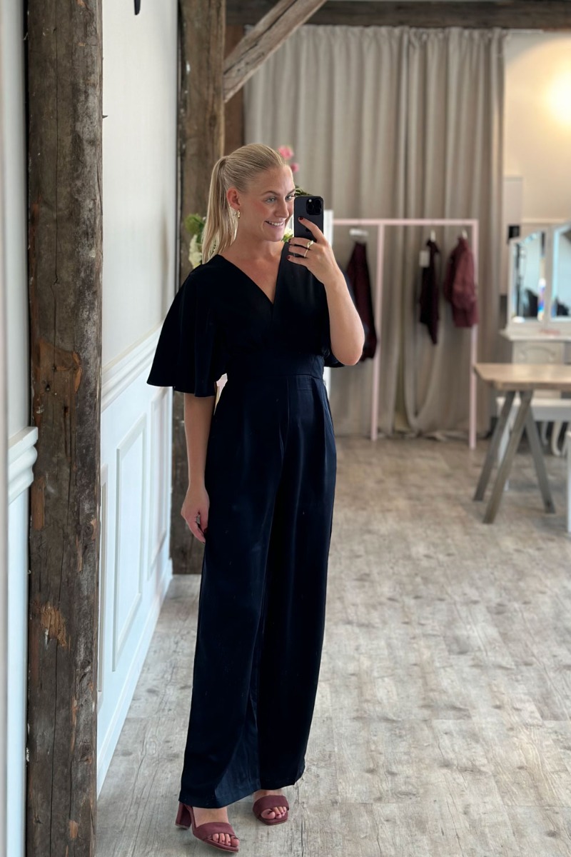 Jumpsuit Gisela Ju Navy - Black Friday Tilbud fra Sisters Point
