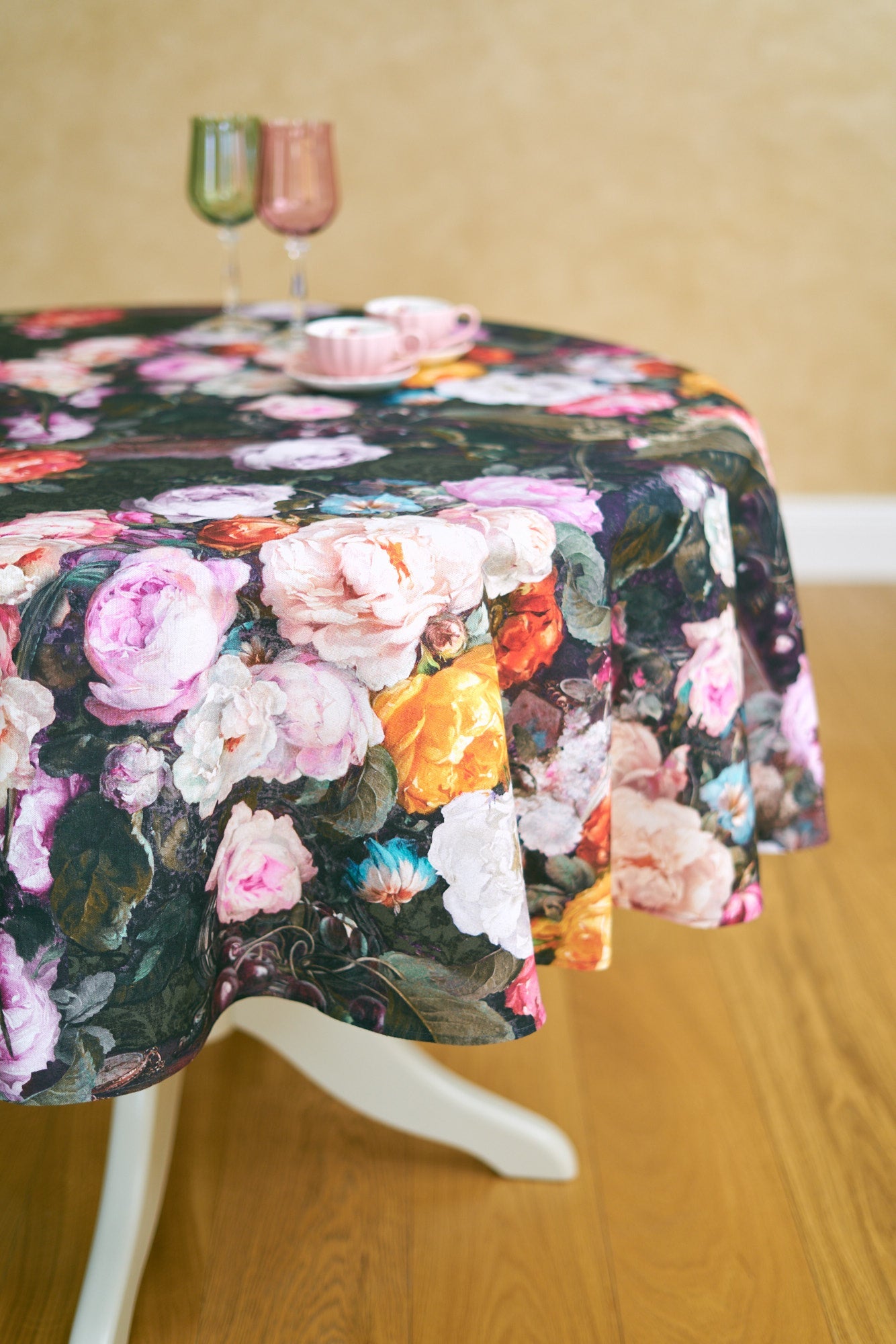 Rund blomsterprint bomuldsdug – Black Friday Tilbud!